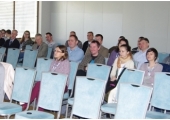 Uczestnicy konferencji oczekujacy na prelekcje