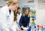 Warsztaty-mikrobiologiczne-Food-Educators-21
