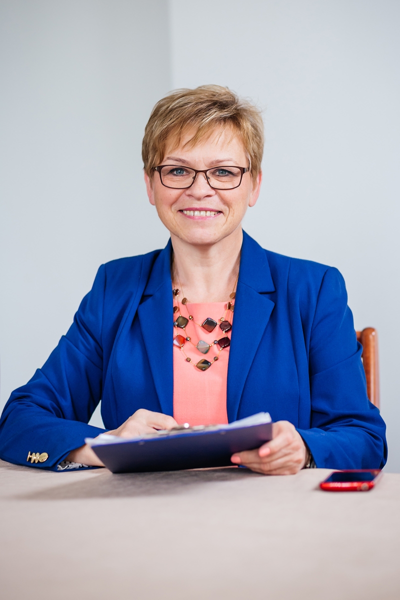 prof Barbara Wroblewska