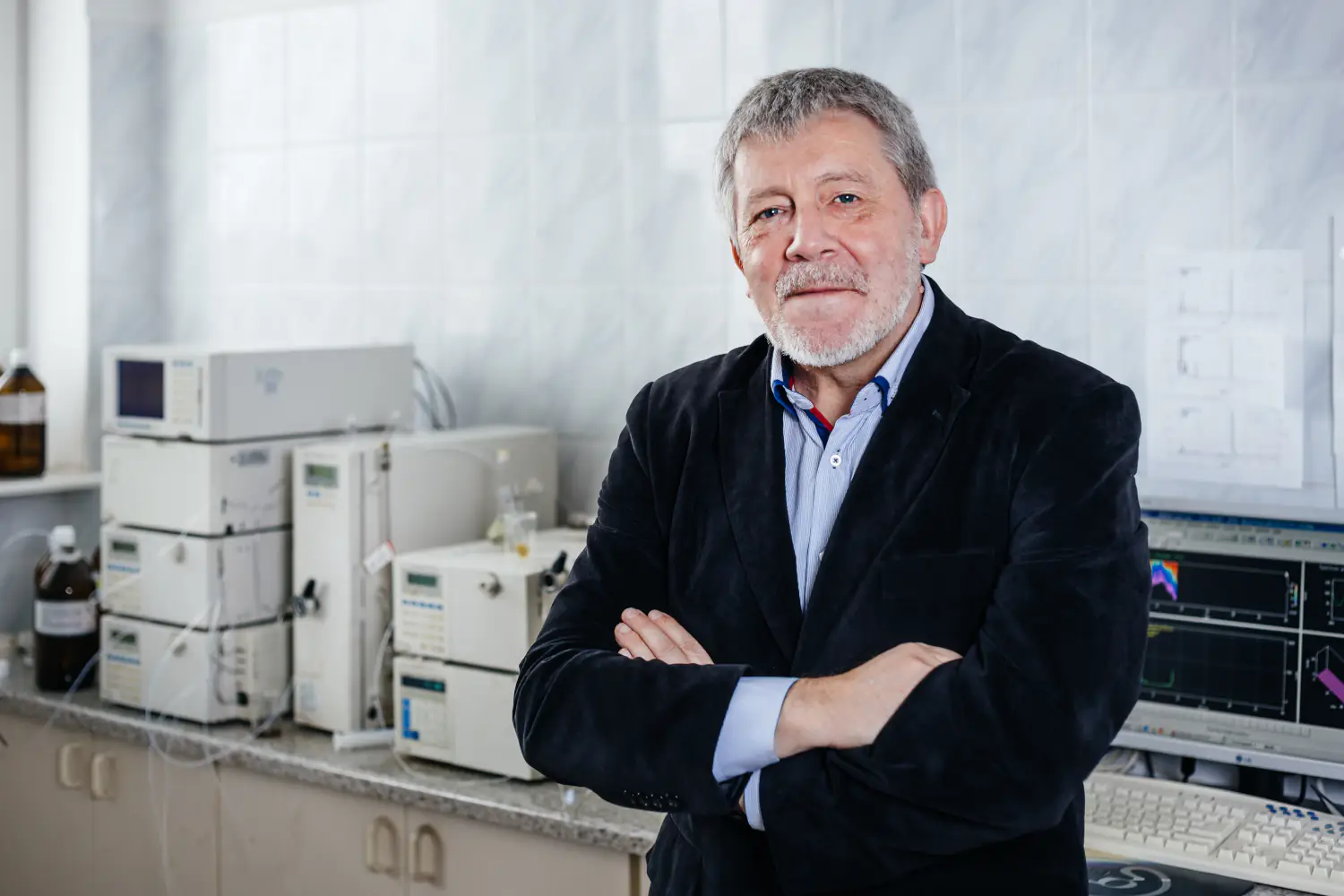 Ryszard Amarowicz w laboratorium